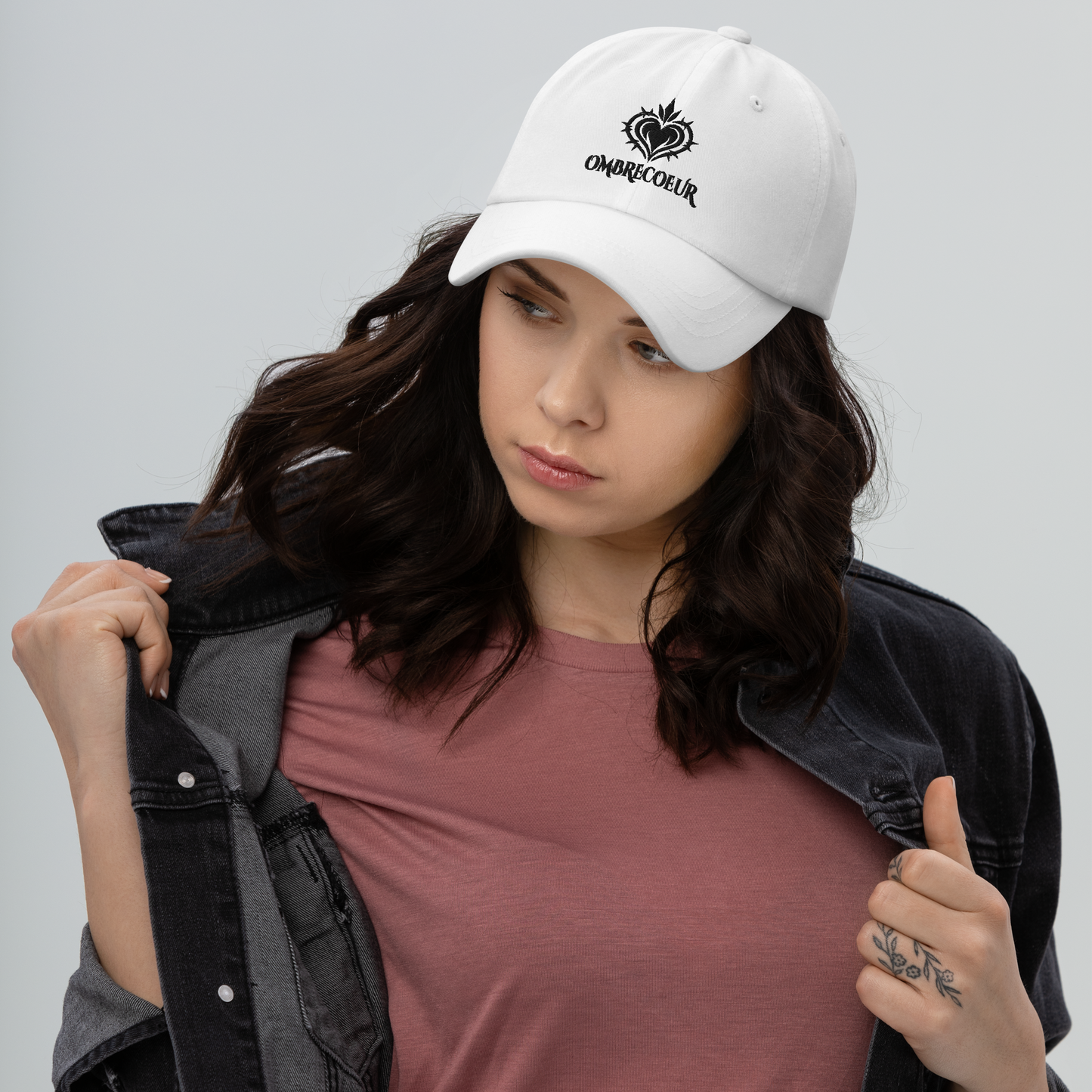 Casquette Signature Logo – Broderie Noire – OmbreCœur